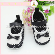 Sapatos de couro para bebês de sola mole de estilo novo